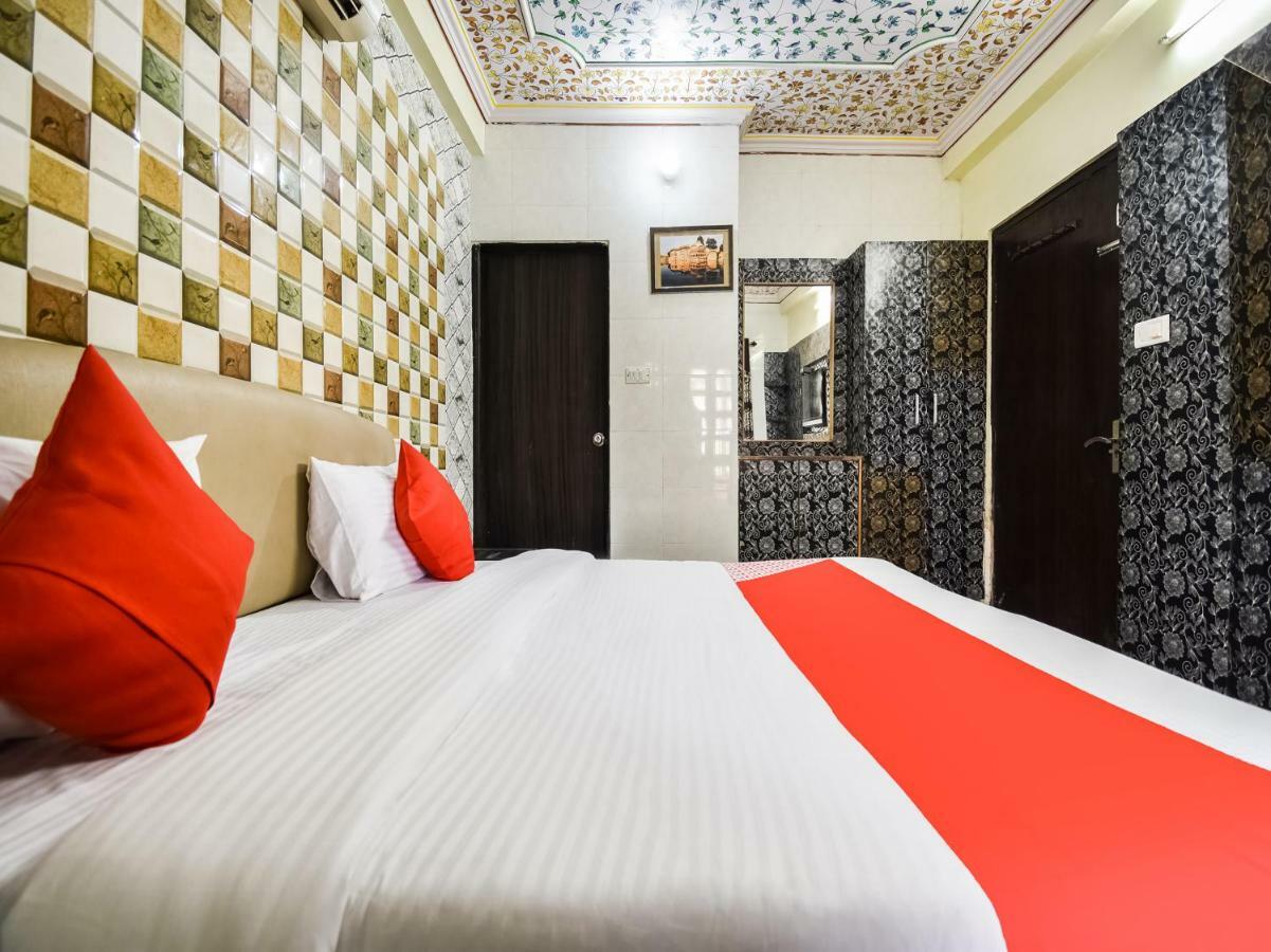 Oyo 48665 Kesar Palace Amer Экстерьер фото